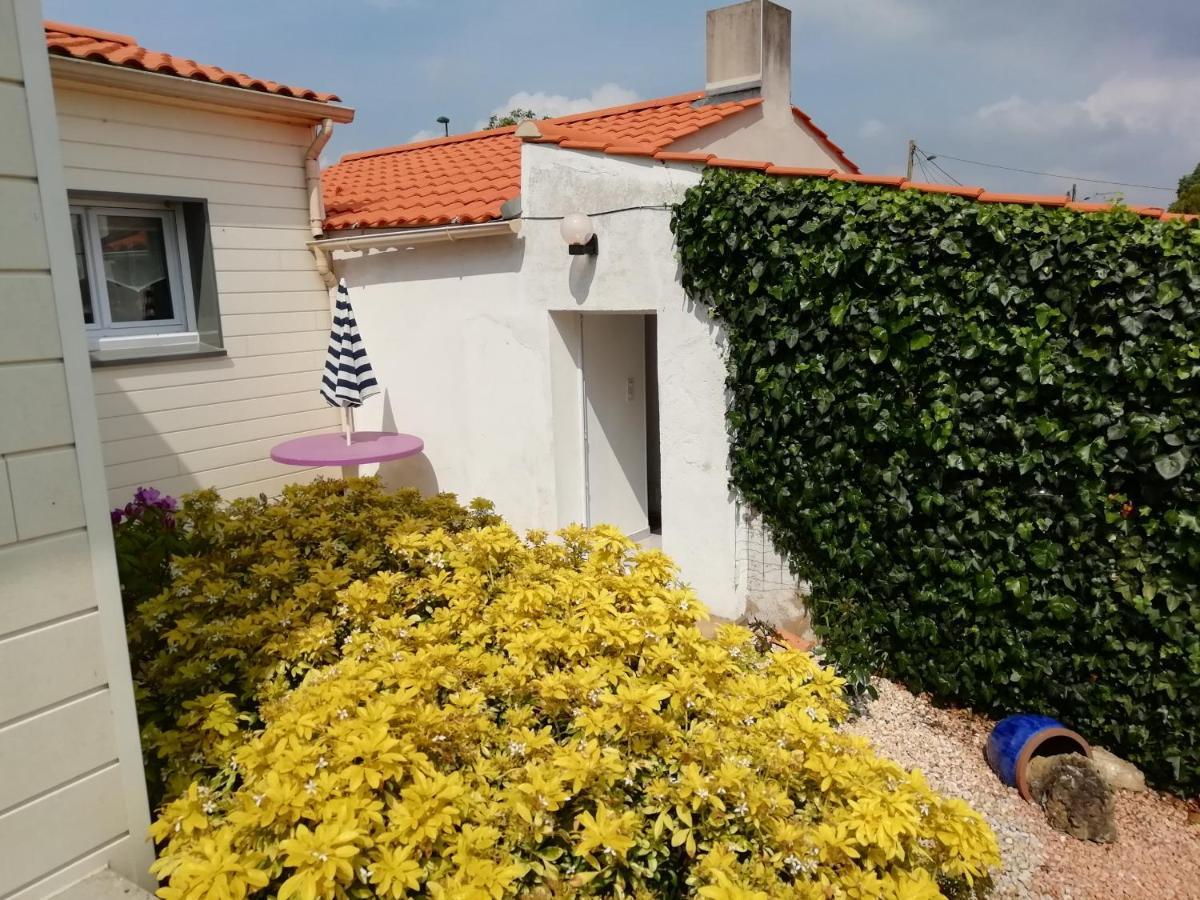 Вилла Un Petit Coin De Campagne Dans Le Pays De Saint-Gilles Экстерьер фото